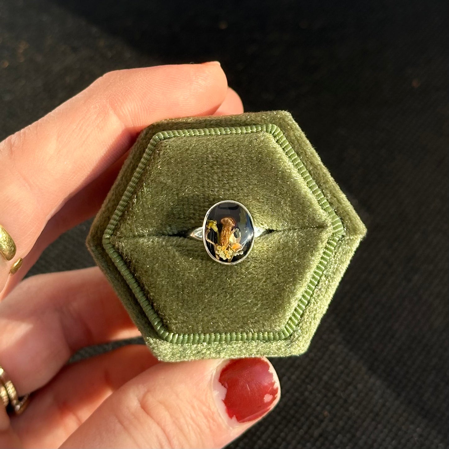 Mini Unseen World Ring